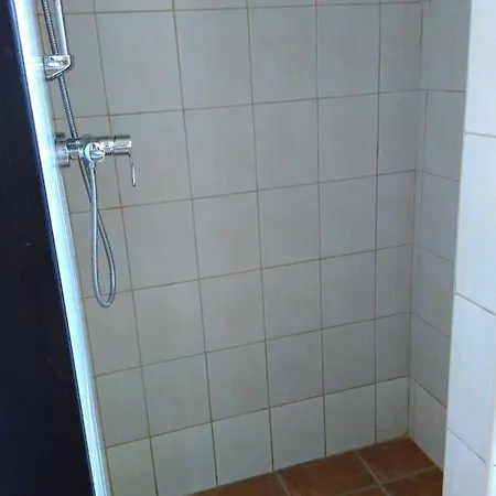 Apartman Na Farme U Koni Milesov Exterior photo